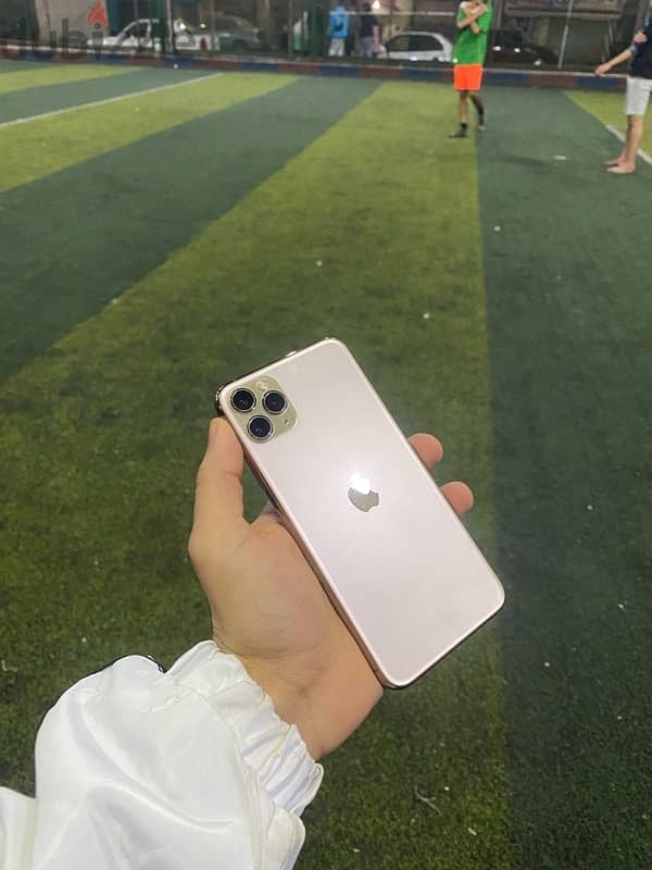 iPhone 11 Pro Max 2