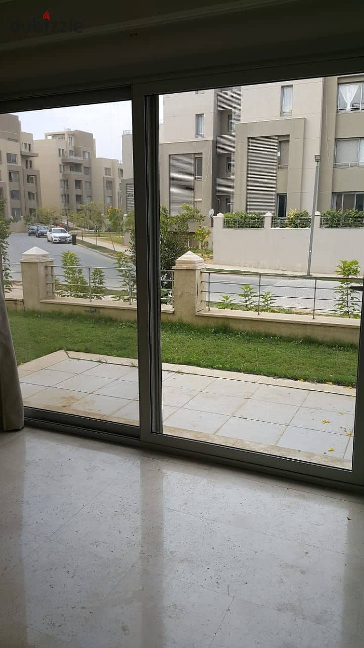 Ground duplex 200m for rent semi furnished at village gate 0