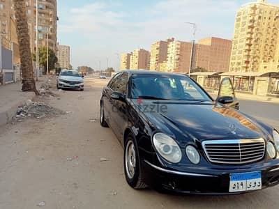 Mercedes-Benz E240 2003 880.000