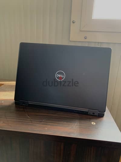 Dell latitude5590