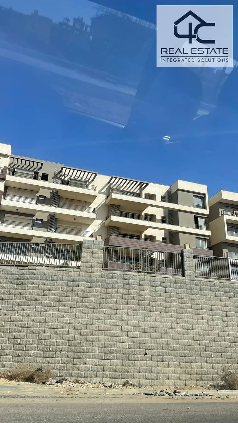 apartment 213 m, 3 bed  for sale in compound palm hills new cairo, ready to move special view  on landscape   under price market 0