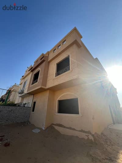 Townhouse for sale at Kattameya gardens New cairo with a very good price