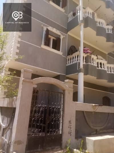 House for sale, 7 apartments, 4 floors, super deluxe finishing, area 190 m, in 10th of Ramadan