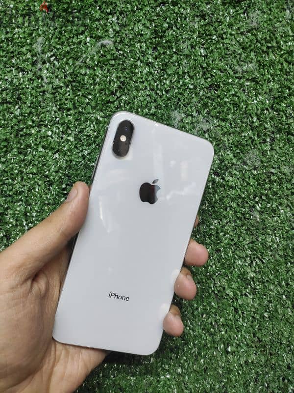 iPhone xs max 4