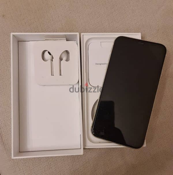 iPhone 11, 128 gb - white 1