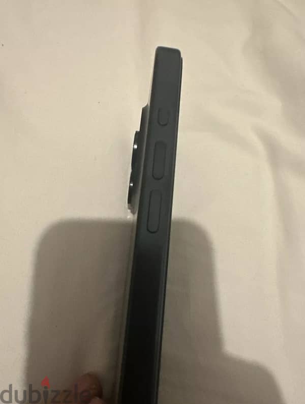 Apple iphone 15 pro 1TB - Titanium black 3