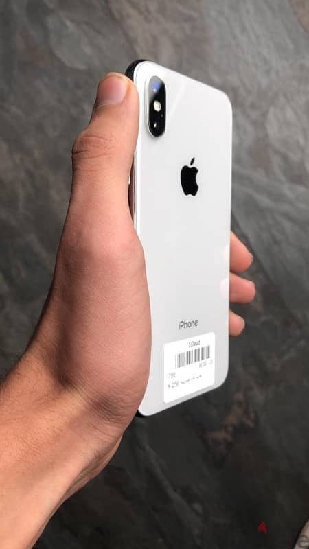 للبيع في عرض اليوم iPhone  X 256 GB  بطاريه 90% انتاج 2023 اصلي من ابل 3