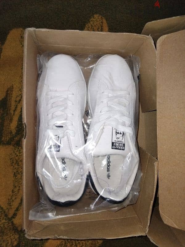 white sneakers Size 44 1