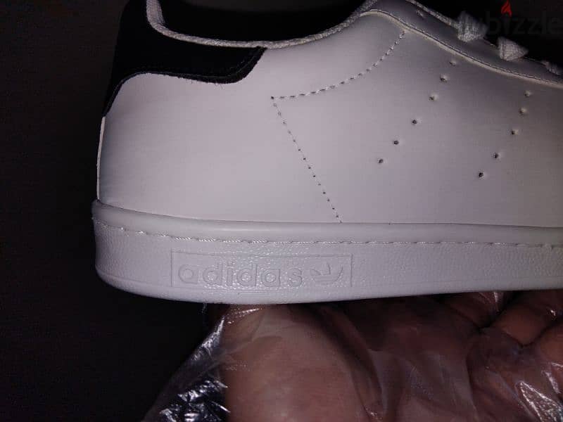 white sneakers Size 44 4