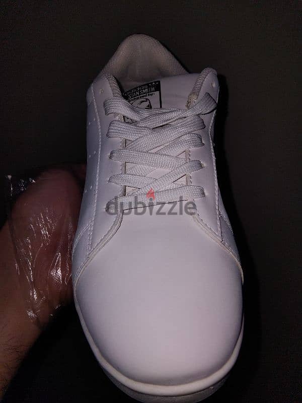 white sneakers Size 44 5