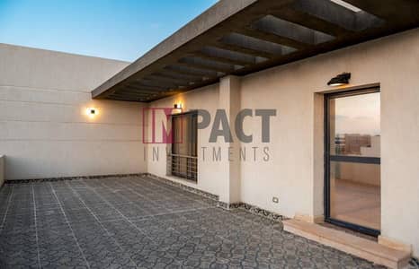 Townhouse villa for immediate sale at a fantastic price, prime location in Al Shorouk, immediate delivery, fully finished