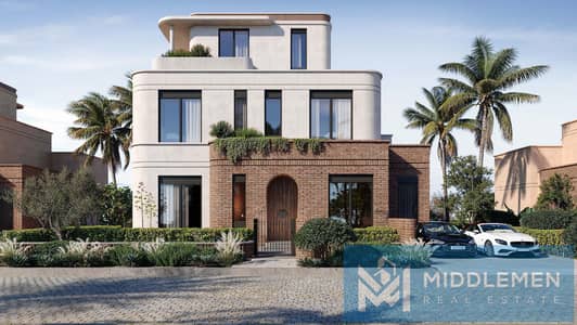 Town house 279m prime location installment over 8 years , crescent walk new cairo