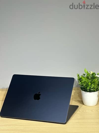 Macbook Air M2 15-inch