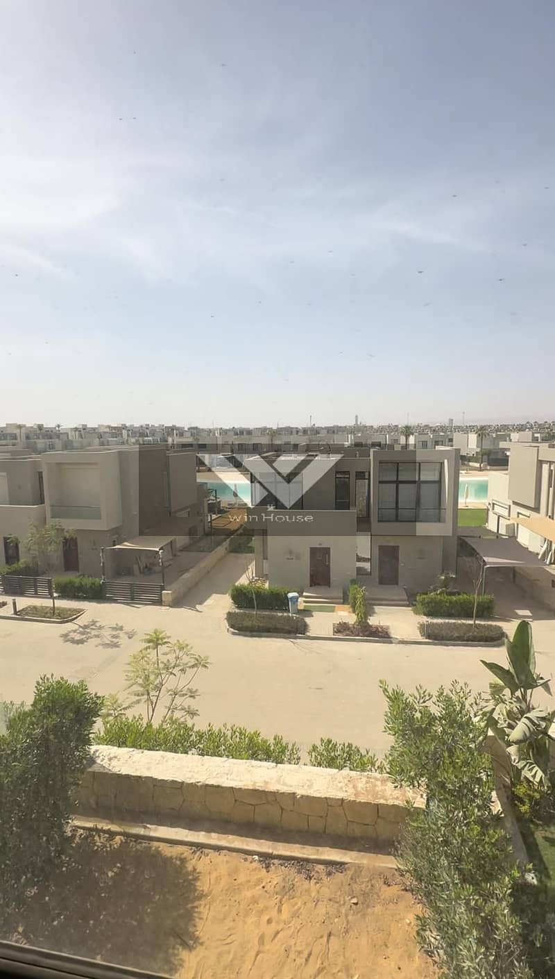 Luxury Townhouse for Sale in Azha El Sokhna (Ready To Move) 0