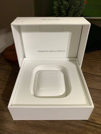 Apple AirPods with Charging Case in box ( Used )from Kuwait