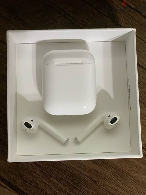 Apple AirPods with Charging Case in box ( Used )from Kuwait 3