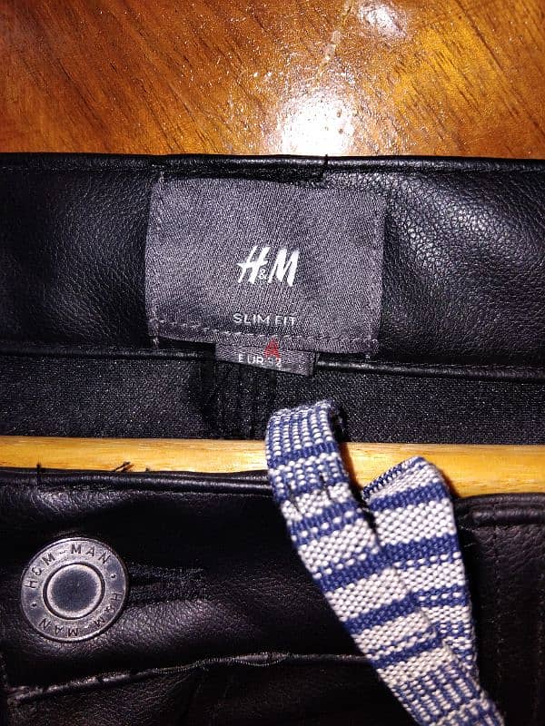 H&M Size 32 7