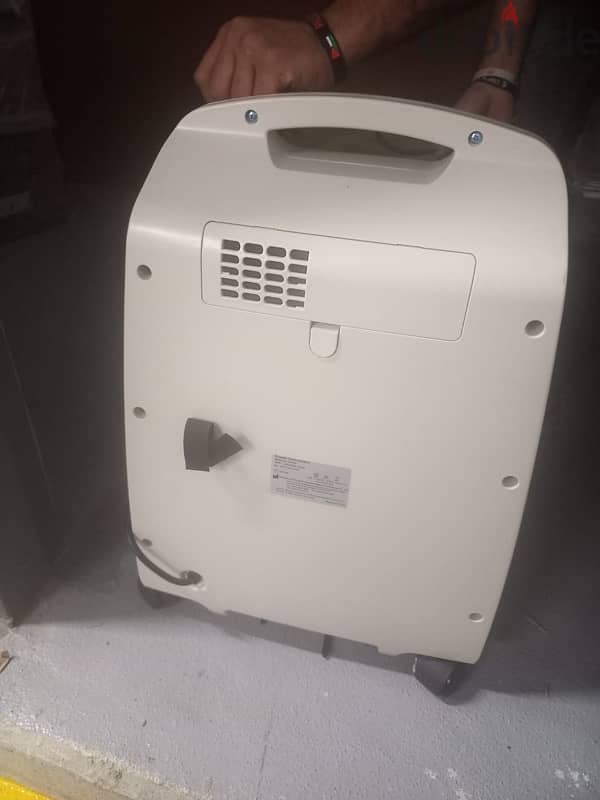 oxygen concentrator 1