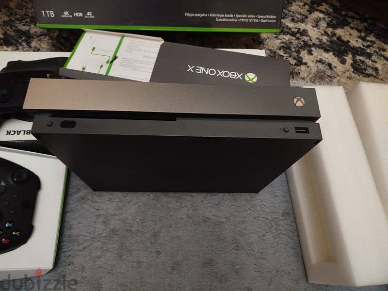 Xbox one X 4