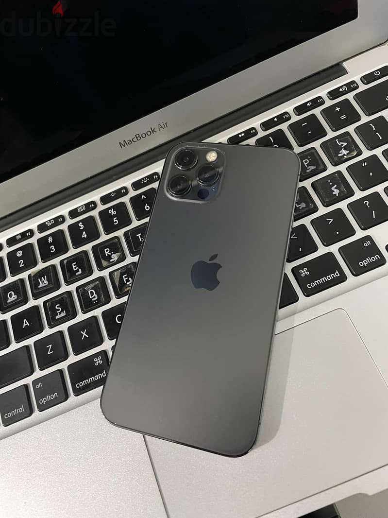 IPhone 12 pro 128 giga للبيع او البدل 0