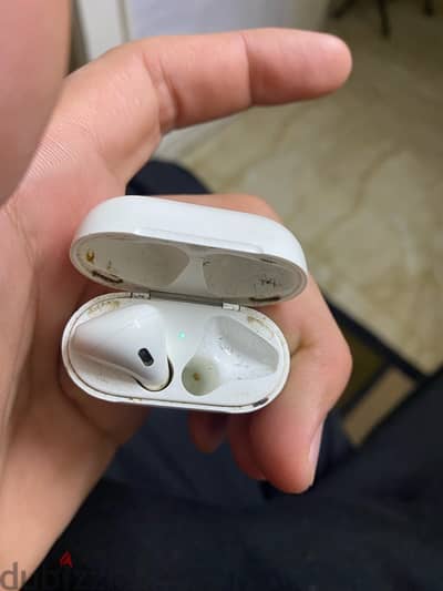 فردة airpods 1 شمال للبيع