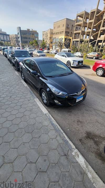 Hyundai Elantra 2013