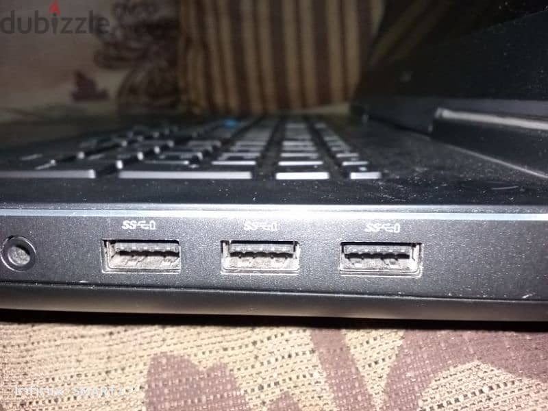 dell precision 7720.   حاله ممتازه موديل 2023 4