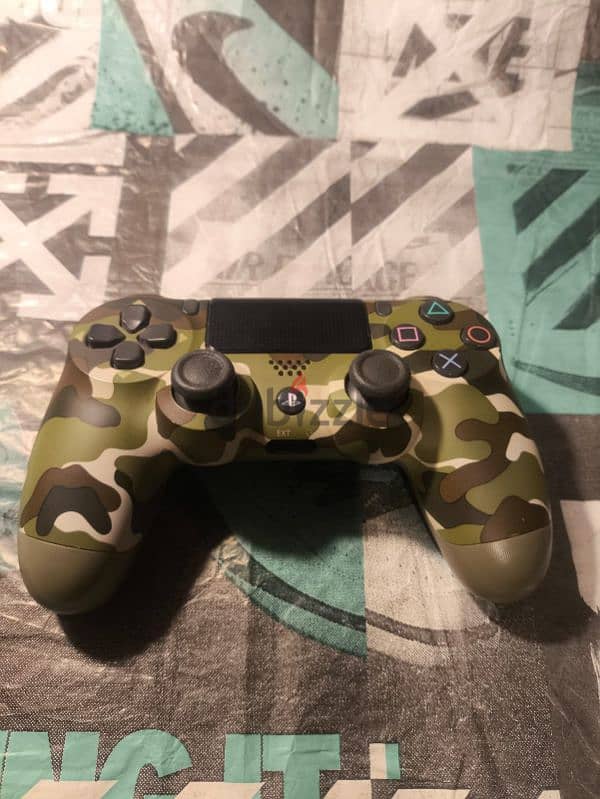 PS4 controller Camo (original) / دراع بلايستيشن ٤ 0