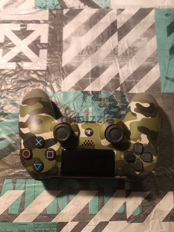 PS4 controller Camo (original) / دراع بلايستيشن ٤ 1