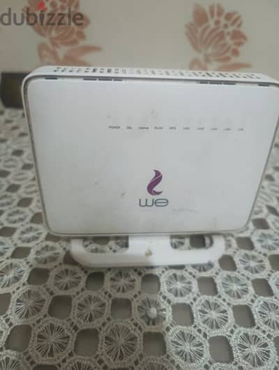 راوتر وى vdsl  بحالة ممتازة بيشغل سرعات عالية