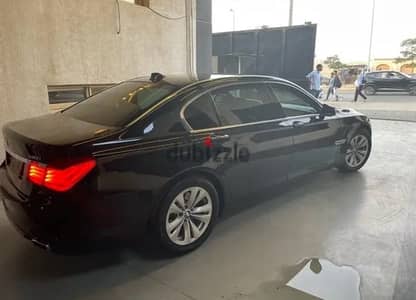 BMW 740 2010