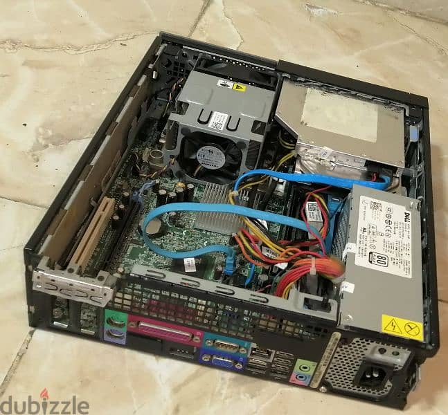 كيسه كمبيوتر ديل dell optiplex 960  تتميز بهيكل صغير تم تصميمه ب 3