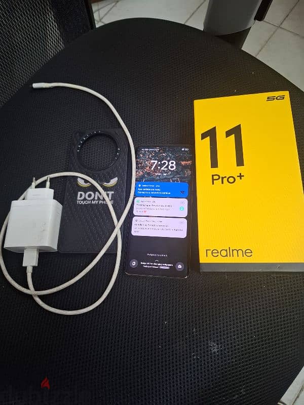 Realme 11 pro+ 512Gb معاه الكارتونة و جراب  دي اعلي  من 1