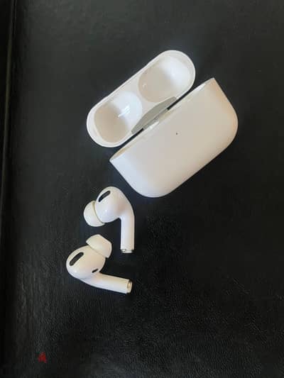 Airpods Pro - 1st Gen