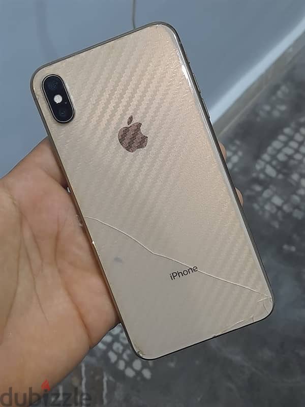 iPhone xs max ٢٥٦ خطين 1