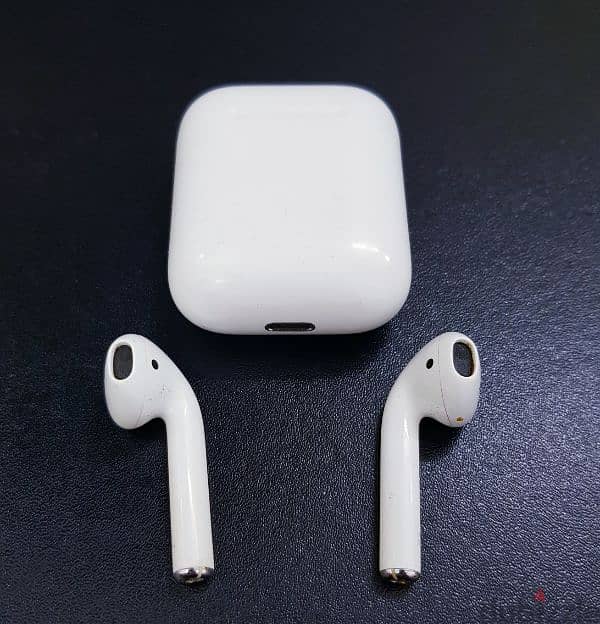 apple airpods 1st generation 0