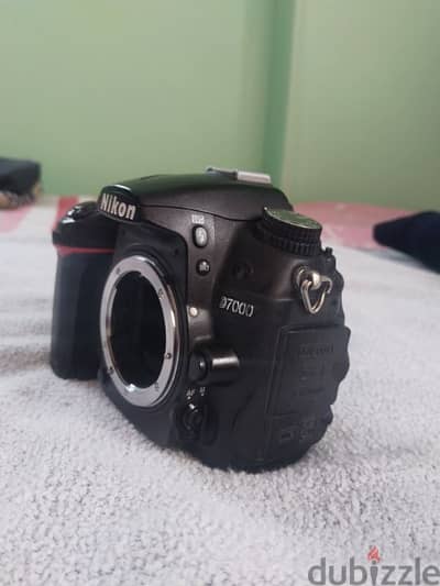 نيكون d7000 بسعر ممتاز