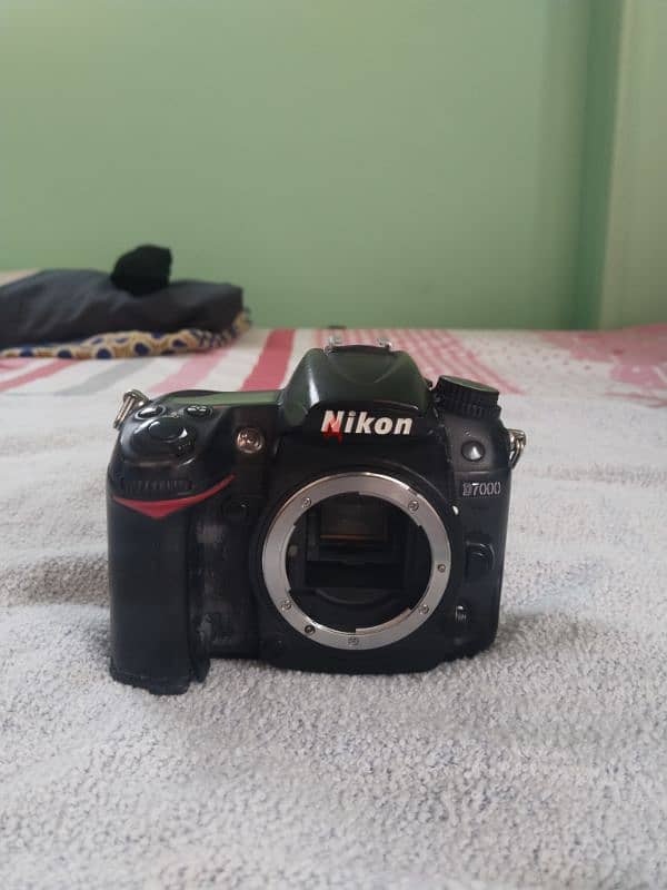 نيكون d7000 بسعر ممتاز 1