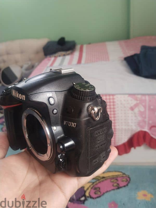 نيكون d7000 بسعر ممتاز 2