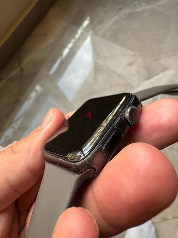 Apple Watch series 3 42mm like new battery 99% 7