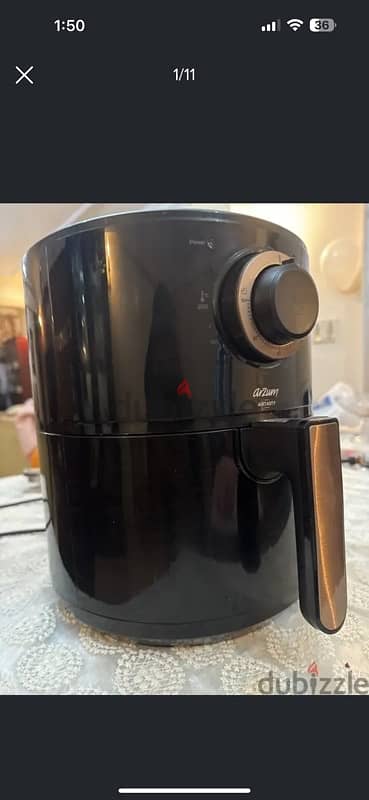 Arzum Air Fryer 4L black and gold colored