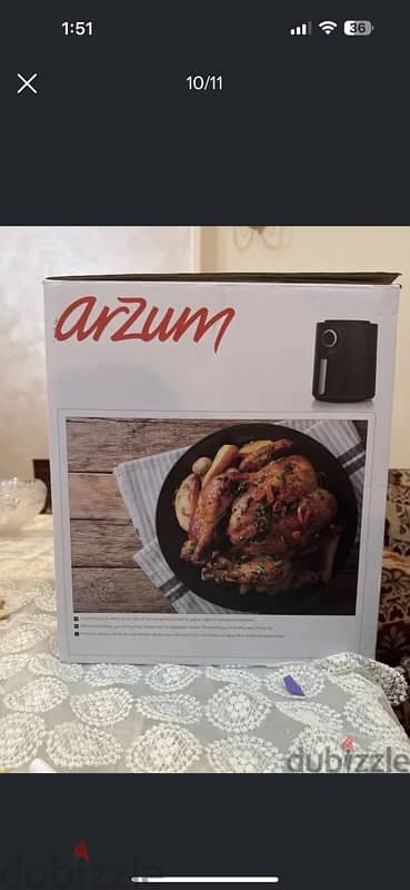 Arzum Air Fryer 4L black and gold colored 9