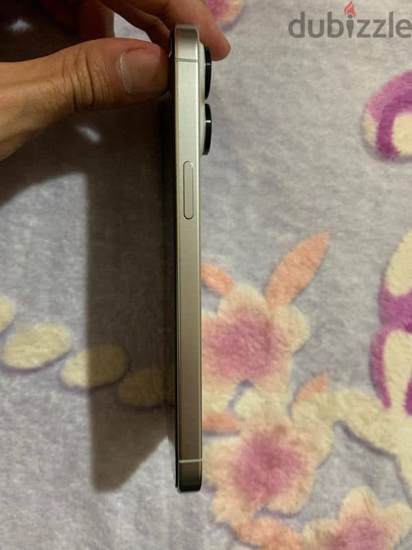 Iphone 15 Pro Max 256GB white 3