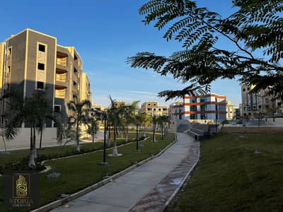 In installments, a two-bedroom apartment with immediate delivery in the Fifth Settlement, directly behind the American University in Cairo