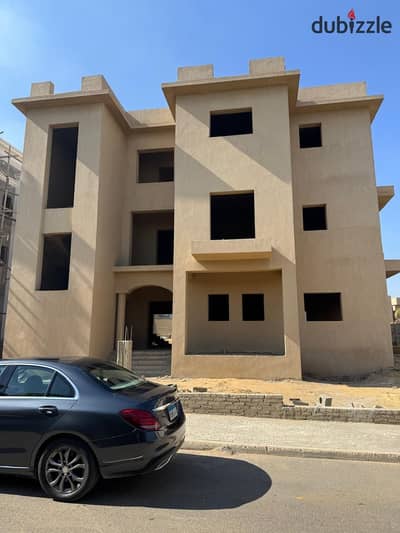 Villa for sale in Katameya Dunes Compound