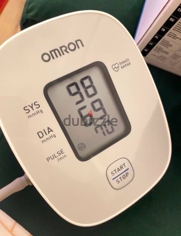 Automatic blood pressure monitor | جهاز قياس ضغط أوتوماتيك 5