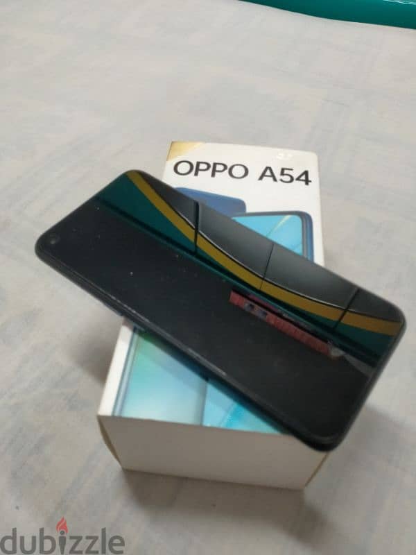 oppo a54 128/4+3 بلزقة الضهر استعمال خفيف جدا 2