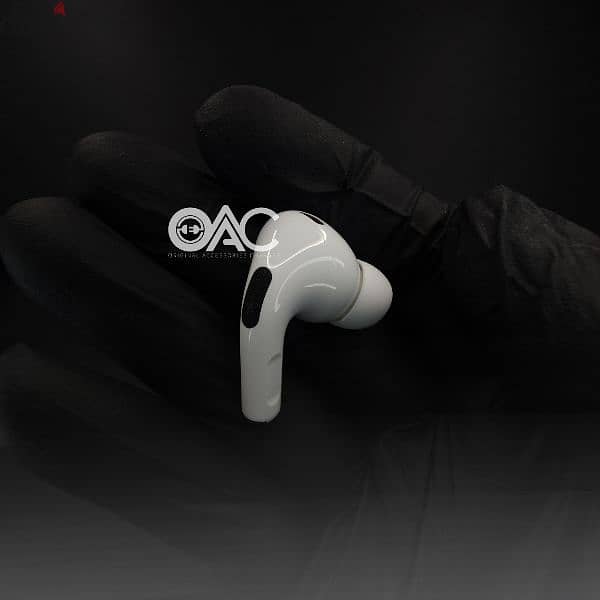 Right side ear Airpods pro 2 Original استعمال اقل من اسبوعين  بدون خدش 1