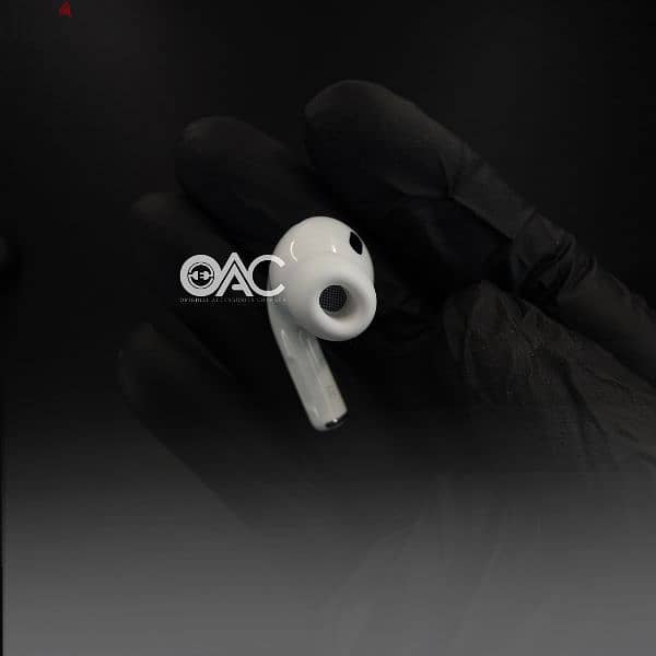 Right side ear Airpods pro 2 Original استعمال اقل من اسبوعين  بدون خدش 2