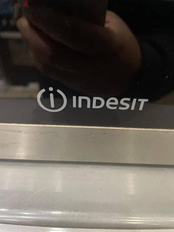 فرن indesit الموديل غاز كهربا مقاس 60*60 ايطالى اصلى 1